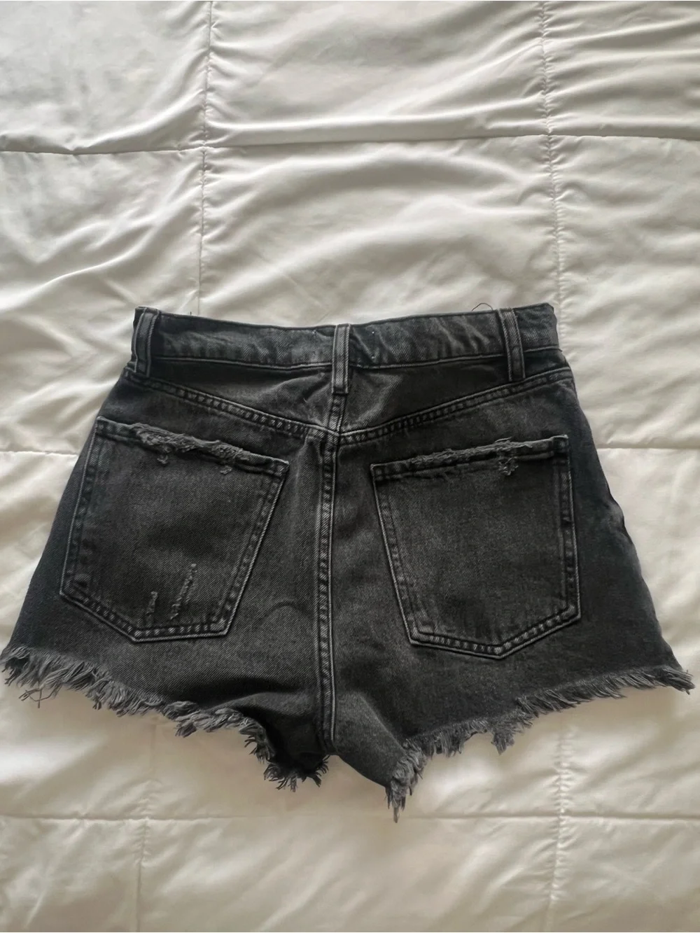 Zara Women’s Denim Shorts in Black